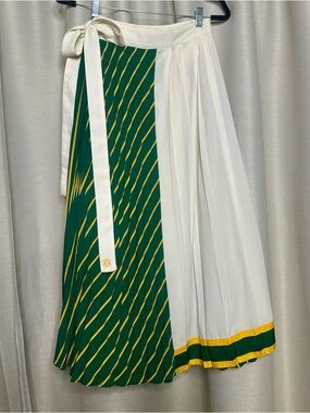 Banana Republic Athletics skirt